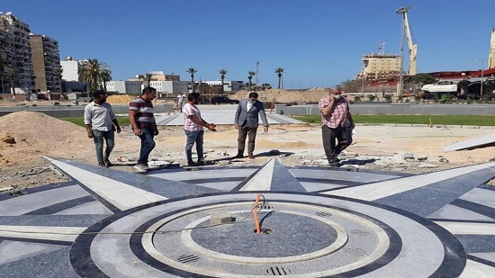  نائب محافظ بورسعيد يتابع سير العمل في مشروع ساحة مصر 
