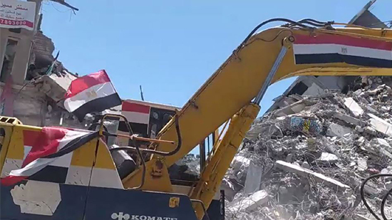 شاهد | بدء إعادة إعمار غزة بمشاركة عشرات الآليات المصرية