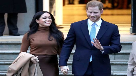 هل تستجيب العائلة المالكة لمطالب 40 ألف بريطاني وتقطع تمويلها للأمير هاري؟