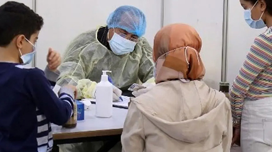 (فيديو) أستاذ مناعة يكشف أسباب انخفاض اصابات كورونا في مصر