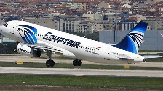 اليوم.. مصر للطيران تنظم 57 رحلة لنقل 5167 راكبا