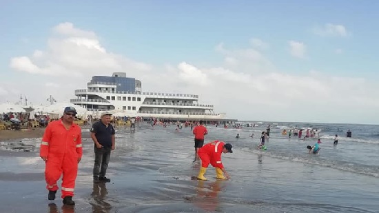 الشواطئ المتضررة من التلوث الزيتى ببورسعيد