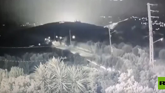 فيديو .. صاروخ إسرائيلي يسقط في بلدة لبنانية