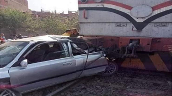 السكة الحديد تكشف تفاصيل حادث اصطدام سيارة بقطار : وفاة 3 أشخاص والتزموا بقواعد المرور