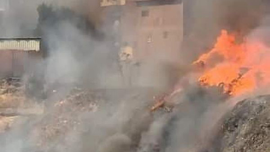 اندلاع حريق هائل بمصر القديمة.. وخسائر كبيرة بعدد من المنازل ومعهد أزهري