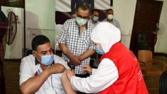  صحة دمياط تُعلن عن إطلاق قوافل لتطعيم المواطنين بلقاح فيروس كورونا