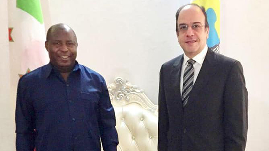 رئيس الجمهورية البوروندي يستقبل السفير المصري في بوجمبورا