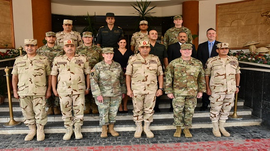  قائدة الحرس الوطنى لولاية تكساس تلتقى بعدد من كبار قادة القوات المسلحة خلال زيارتها الرسمية إلى مصر 