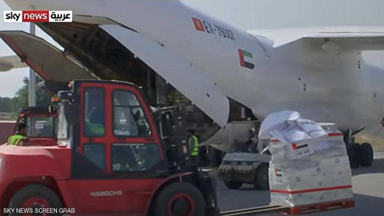 طائرة المساعدات الإماراتية العاشرة تهبط في مطار كابل