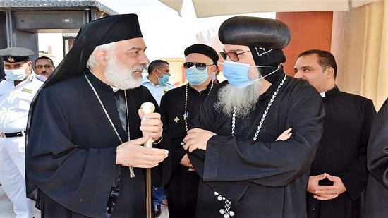 الأنبا باسيليوس فوزي واسقف المنيا للأرثوذكس يشهدان احتفالات ذكرى انتصارات أكتوبر