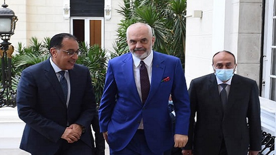  رئيس الوزراء يوجه بدراسة مقترح ألبانى بتسيير رحلات مباشرة بين القاهرة وتيرانا