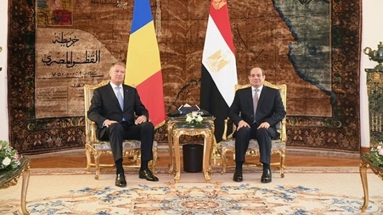 الرئيس السيسي يؤكد حرص مصر على تطوير العلاقات مع رومانيا