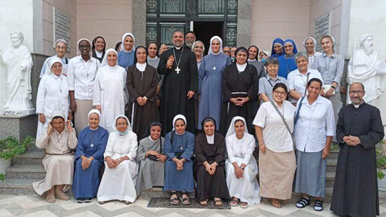 الأنبا عمانوئيل عياد يلتقي بالجماعات الرهبانية النسائية : الحدث الأهم تعيشه الكنيسة الكاثوليكية في العالم