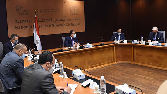 رئيس الوزراء يبحث استعدادات شرم الشيخ لاستضافة قمة الأمم المتحدة لرؤساء الدول لتغير المناخ (COP27) 