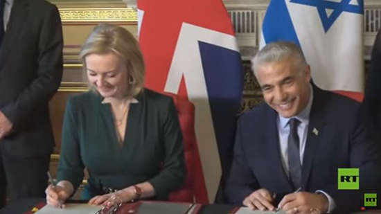 وزيرة خارجية بريطانيا ليز تروس تستقبل نظيرها الإسرائيلي يائير لابيد