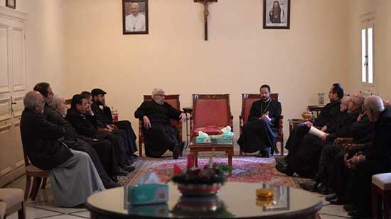 الأنبا باخوم يلتقي بكهنة الإيبارشية البطريركية بالإسكندرية