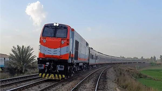  السكك الحديدية: عودة حركة القطارات بخط القاهرة السد العالي إلى الانتظام التام