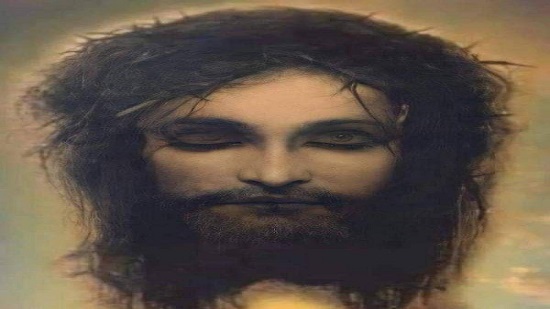 يسوع يفتح عينيه ويغلقهما
