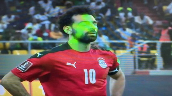  الصحف العالمية :استهداف محمد صلاح بالليزر أفقد مصر التأهل لكأس العالم 