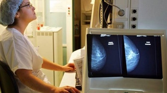 الذكاء الاصطناعي يُنقذ النساء من سرطان الثدي