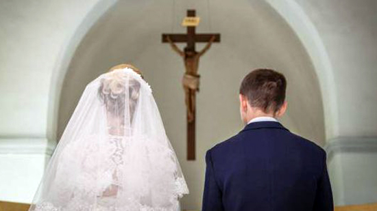 لن يتم اكتمال إجراءات الزواج بدونه.. كنيسة العذراء بالخارجة تعلن بدء كورس المقبلين على الزواج 