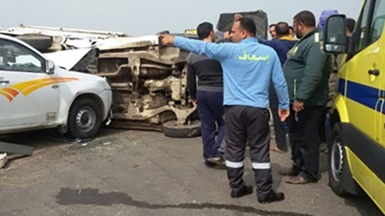  بالأسماء.. إصابة 23 شخصًا بينهم 4 أطفال في حادث انقلاب سيارة بالفيوم
