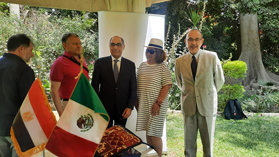 رئيس هيئة تنشيط السياحة يلتقي بمديري ومسئولي ٢٤ شركة سياحة مكسيكية