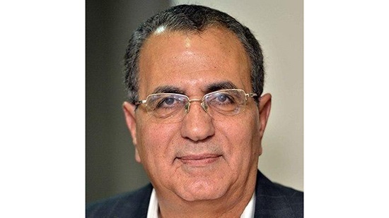  عادل نعمان يطالب بشطب محامي قاتل كاهن الإسكندرية من نقابة المحامين