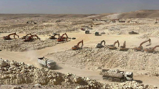  إنتقال المعدات إلى صحراء مدينة ١٥ مايو لبدء تنفيذ مركز التأهيل و الإصلاح الجديد ضمن المشروع القومي لإعلان مصر خالية من السجون 