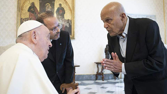 البابا فرنسيس يستقبل الدكتور مجدي يعقوب بروما