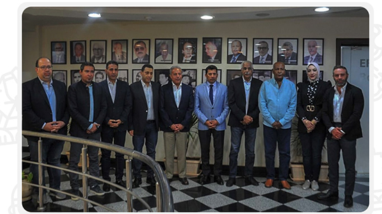 اتحاد الكرة يهنئ أشرف صبحي بعد استمراره وزيرا للرياضة