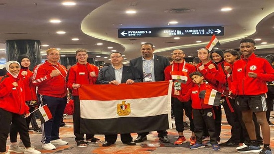  السفير المصري في كوالالمبور يلتقي المنتخب المصري المشارك في بطولة العالم للمصارعة التايلاندية 