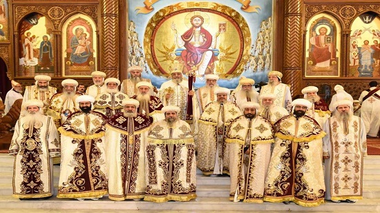 البابا تواضروس يترأس صلاة قداس ترقية المطارنة بالكاتدرائية