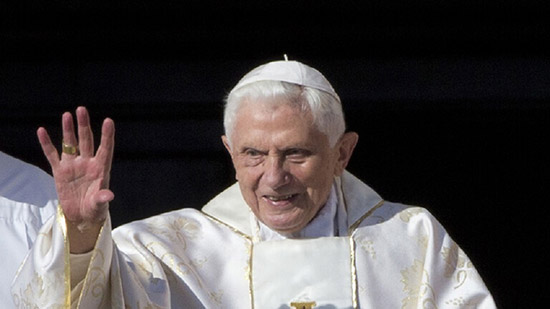 وفاة البابا بنديكتوس بابا الفاتيكان السابق