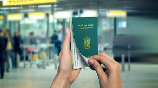 العطار تعقيبا على رفض موظف الجوازات سفر سيدة قبطية إلي السعودية قبل شراء كود للعمرة.. ما هذا؟