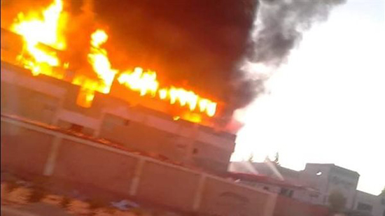  نشوب حريق بمصنع للبلاستيك في منطقة ٦ أكتوبر