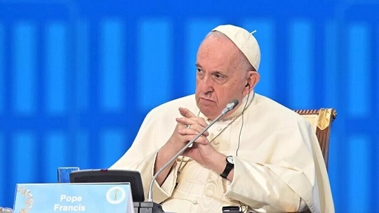 البابا فرنسيس يتلقى العلاج في المستشفى بسبب إصابته بعدوى في الجهاز التنفسي