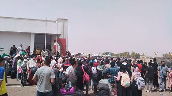 وزيرة الهجرة: على مدار 4 أيام.. جسر جوي لإجلاء المصريين بالسودان 