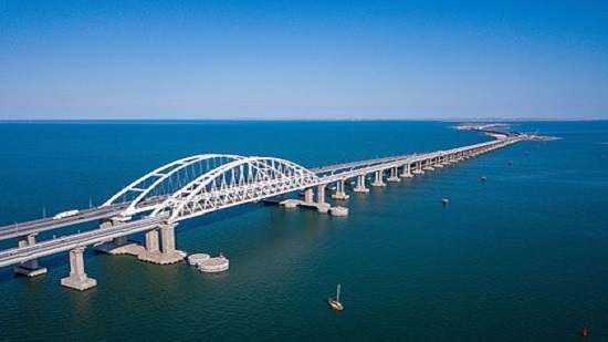 إفتتاح جسر القرم الرابط بين شبه جزيرة القرم والبر الروسي