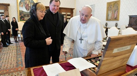  البابا فرنسيس يستقبل رئيسة جمهورية سلوفينيا
