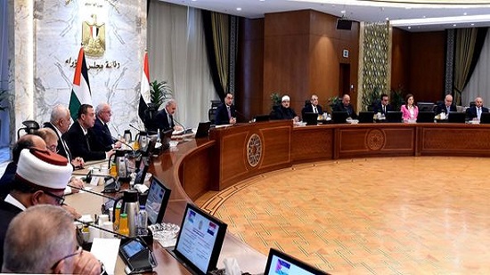  رئيسا وزراء مصر وفلسطين يترأسان جلسة مباحثات موسّعة بمقر الحكومة بالعاصمة الإدارية الجديدة