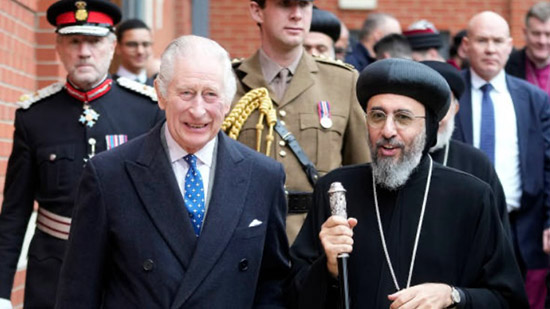 الملك تشارلز يزور الكنيسة القبطية الأرثوذكسية بالمملكة المتحدة 