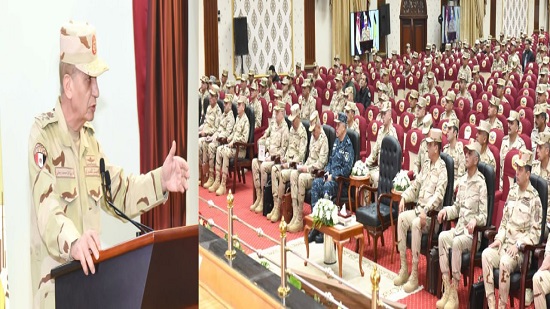  وزير الدفاع يلتقى عدداً من مقاتلى المنطقة المركزية العسكرية